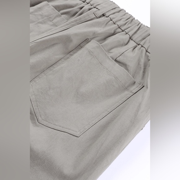 Green slim fit pocketed pants! - Picture 7 of 7